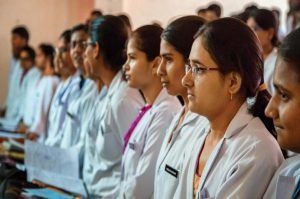MBBS की शिक्षा ''हिंदी माध्यम'' में देने वाला पहला राज्य होगा ''मध्यप्रदेश''