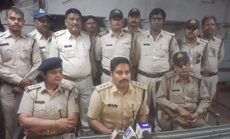 71-year-old retired officer from OFK was brutally murdered in Madhotal area on suspicion of witchcraft and occultism. The accused seems to be the grandson of his own relationship. The one who killed himself by hitting him with a sword-like baka.