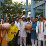 Amidst the dire problem of water, the Mahila Congress, led by former minister PC Sharma, protested against the municipal administration by bursting water pots in front of the Municipal Corporation Commissioner's office located at Mata Mandir in the city.