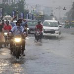 Rain has started in the state due to pre-monsoon activity. With strong winds yesterday and even today, it has rained in many districts including the capital Bhopal.