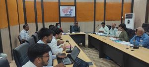 Collector and Smart City Chairman Dr. Ilaiyaraaja T reviewed various projects of Smart City in a meeting held at Smart City Office on Thursday. In the meeting, Smart City CEO Smt. Nidhi Singh Rajput, Executive Engineer Kamlesh Srivastava and Shivendra Singh, along with the contractors of the under-construction projects were present.