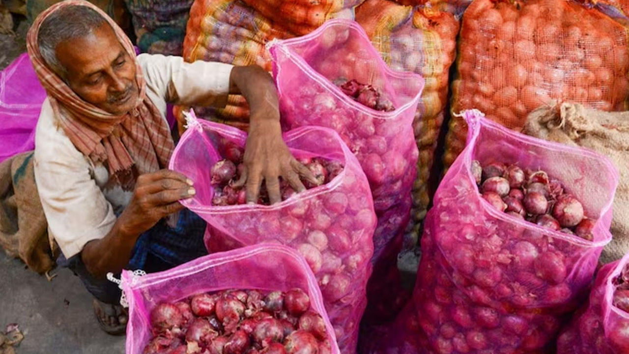 onion prices, the government has initiated aggressive retail sale of onion at a subsidised price of Rs 25 per kg, the Ministry of Consumer Affairs, Food & Public Distribution said in a statement on Saturday.