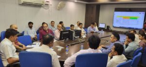 Jabalpur parliamentary constituency was completed today at 9 am on Monday in the NIC room located in the Collectorate. In this process, randomization of micro observers was also done along with counting personnel and they were also allotted assembly constituencies.