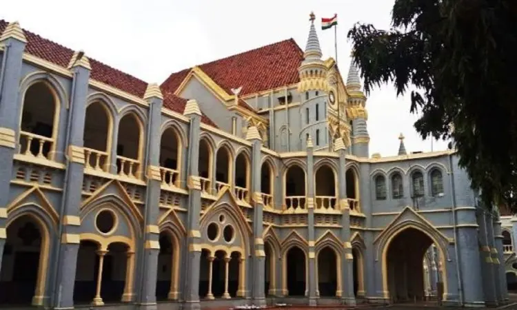 Jabalpur: Madhya Pradesh High Court has given permission to terminate the pregnancy of a 14-year-old minor girl.