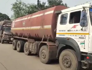 'Bharat Bandh': Protest by all tribal society in Bastar, roads blocked