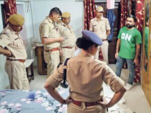 suicide note: 'Sell body parts and give money to relatives' - Missing brother who returned after mother-daughter's bodies were found in Jabalpur expressed suspicion of murder