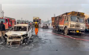 Jaipur highway accident: Burned man walks 600m for help, people reach out for phones to make videos