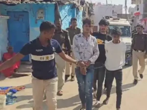 जबलपुर में बैंक डकैती की साजिश नाकाम:पुलिस ने घेराबंदी कर 6 बदमाशों को पकड़ा; कई घातक हथियार भी बरामद