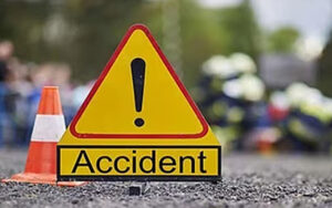 Jabalpur Road Accident 3 people were killed and more than 25 were injured when a private bus going to Nagpur overturned in Jabalpur