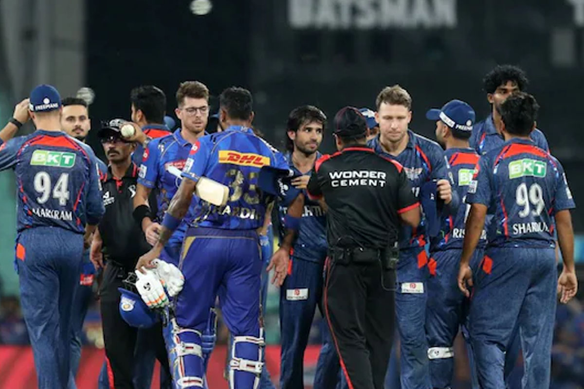 Mumbai Indians captain Hardik Pandya performed brilliantly in bowling and took 5 important wickets for 36 runs.